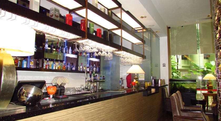 Hilton Garden Inn Singapore Serangoon  Exterior foto